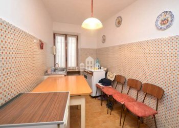 Cucina - Casa indipendente via Dei Rosari, 1, Locana - foto 18