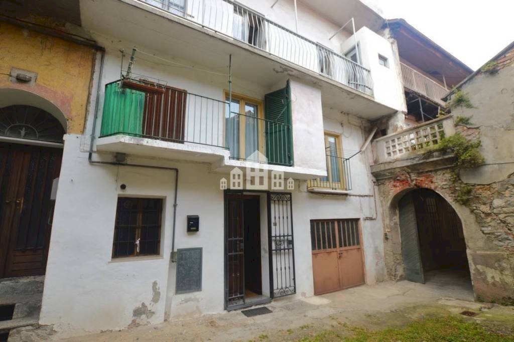 facciata - Trilocale via Arduino, 24, Cuorgnè - foto 1