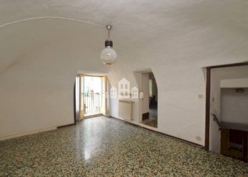 Camera da letto - Trilocale via Arduino, 24, Cuorgnè - foto 8