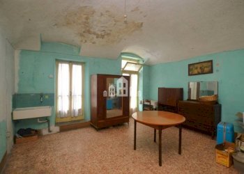 Camera da letto - Trilocale via Arduino, 24, Cuorgnè - foto 20