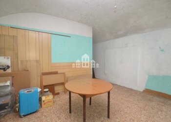 Camera da letto - Trilocale via Arduino, 24, Cuorgnè - foto 22