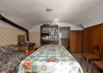 soggiorno - Casa indipendente Località Lombarnero, 26, Canischio - foto 2