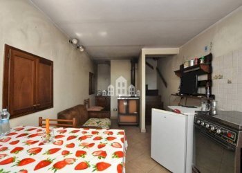 cucina/soggiorno - Casa indipendente Località Lombarnero, 26, Canischio - foto 16