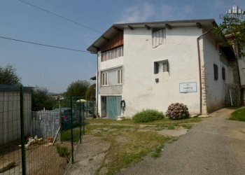 facciata - Casa indipendente via Luinengo Cossi, 9, Borgiallo - foto 2