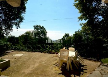 Cortile - Casa indipendente regione Pra Dau ri, 1, Val di Chy - foto 4