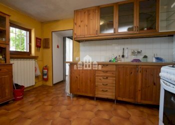 Cucina - Casa indipendente regione Pra Dau ri, 1, Val di Chy - foto 12