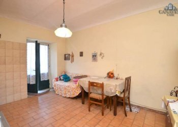 cucina - Casa indipendente via Villa, 6, San Colombano Belmonte - foto 12