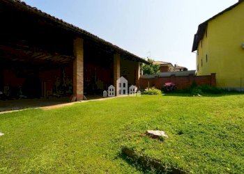 Giardino - Casa indipendente via Ponte Chiusella, 74, Romano Canavese - foto 6