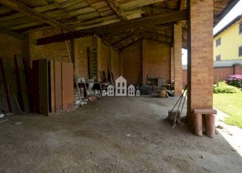 Facciata - Casa indipendente via Ponte Chiusella, 74, Romano Canavese - foto 7