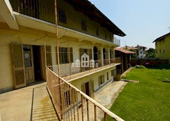 facciata - Casa indipendente via Ponte Chiusella, 74, Romano Canavese - foto 12