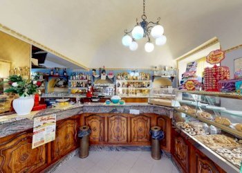 Salone - Cafeteria - Cold Bar via Garibaldi, 1, Cuorgnè - photo 6