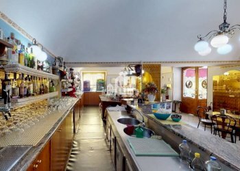 Salone - Cafeteria - Cold Bar via Garibaldi, 1, Cuorgnè - photo 9