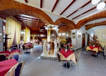 Salone - Cafeteria - Cold Bar via Garibaldi, 1, Cuorgnè - photo 12