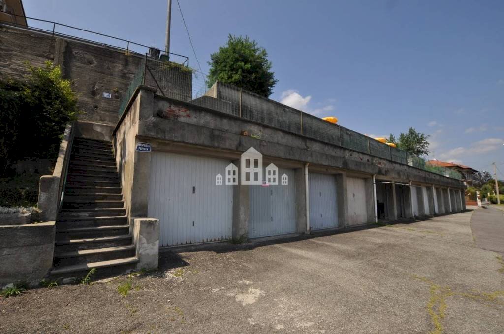 Facciata box auto - Box via Don Domenico Massè, snc, Cuorgnè - foto 1