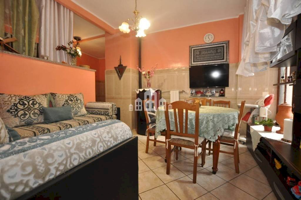 sala da pranzo - Independent house via Massimo d'Azeglio, 147, Castellamonte - photo 2