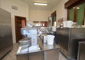 Cucina - Cafeteria - Cold Bar viale Tenente Morello, 13, Castellamonte - photo 16