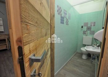 Bagno - Negozio via Roma, 85, Locana - foto 11