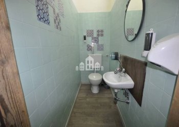 Bagno - Negozio via Roma, 85, Locana - foto 12