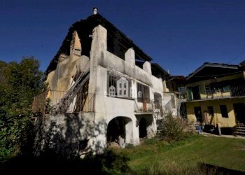 Facciata - Casa indipendente Località Feie, 18, Cuorgnè - foto 3