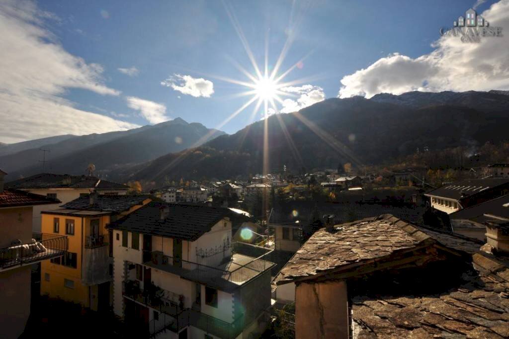 Vista - Casa indipendente via delle rogge, 3, Locana - foto 3