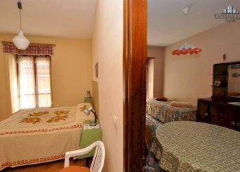 Vista su camera e sala - Casa indipendente via delle rogge, 3, Locana - foto 24