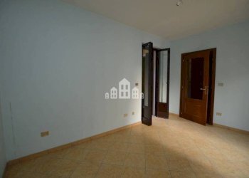 Stanza non arredata - Stable - Palace piazza craveri, 3, Pont-Canavese - photo 23