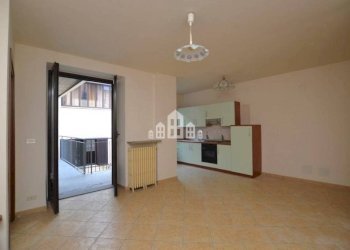 Stanza non arredata - Stable - Palace piazza craveri, 3, Pont-Canavese - photo 40