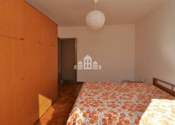 Camera da letto - Casa indipendente via gran Paradiso, 1, Locana - foto 10