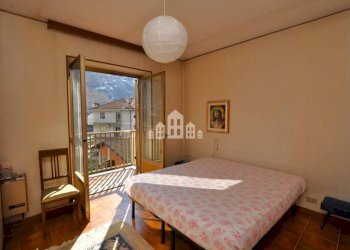 Camera da letto - Casa indipendente via gran Paradiso, 1, Locana - foto 11