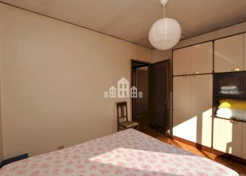 Camera da letto - Casa indipendente via gran Paradiso, 1, Locana - foto 13