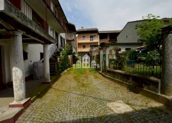 facciata - Casa indipendente via Martiri della Libertà, 11, Rueglio - foto 43