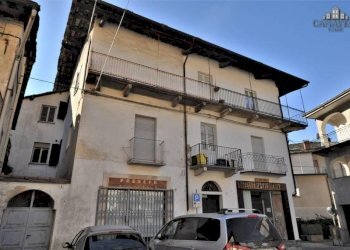 facciata - Quadrilocale piazza umberto, 2, Sparone - foto 1