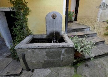 fontana - Casa indipendente Località Calsazio, 35, Sparone - foto 3