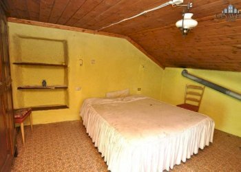 camera - Casa indipendente Località Calsazio, 35, Sparone - foto 18