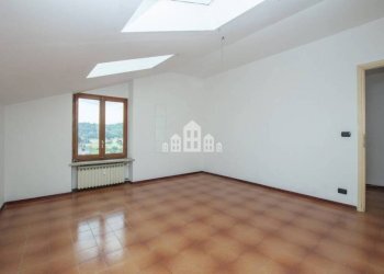 Camera da letto - Trilocale via Busano, 32, Rivara - foto 12