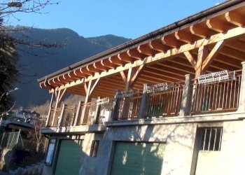 esterno - Negozio via Civetta, 41, Berbenno di Valtellina - foto 2