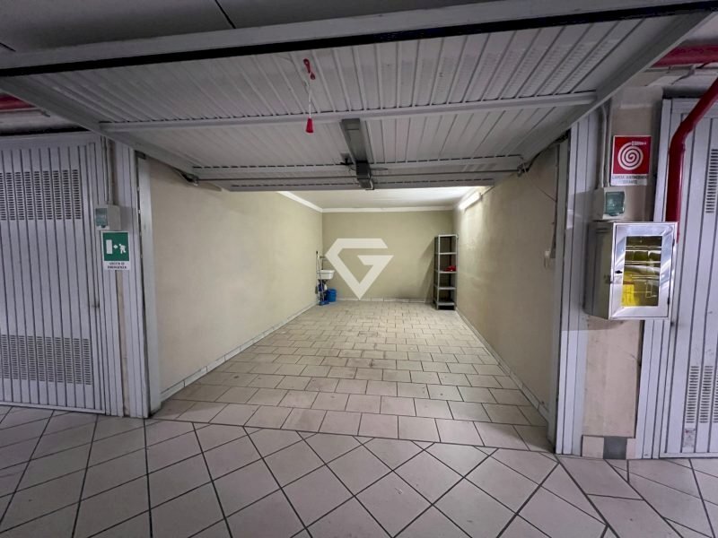 IMG_6066-800x600.jpg - Box Piazza Italia, Loano - foto 2