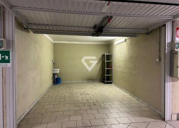 IMG_6069-800x600.jpg - Box Piazza Italia, Loano - foto 1