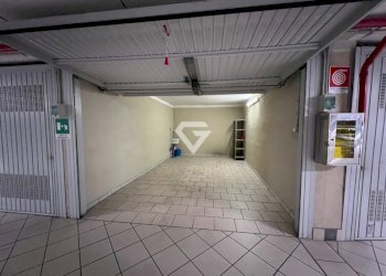 IMG_6066-800x600.jpg - Box Piazza Italia, Loano - foto 2