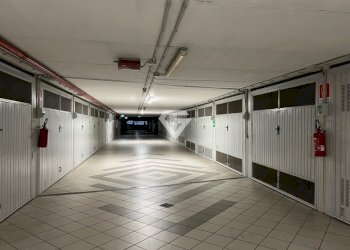 IMG_6067-800x600.jpg - Box Piazza Italia, Loano - foto 6