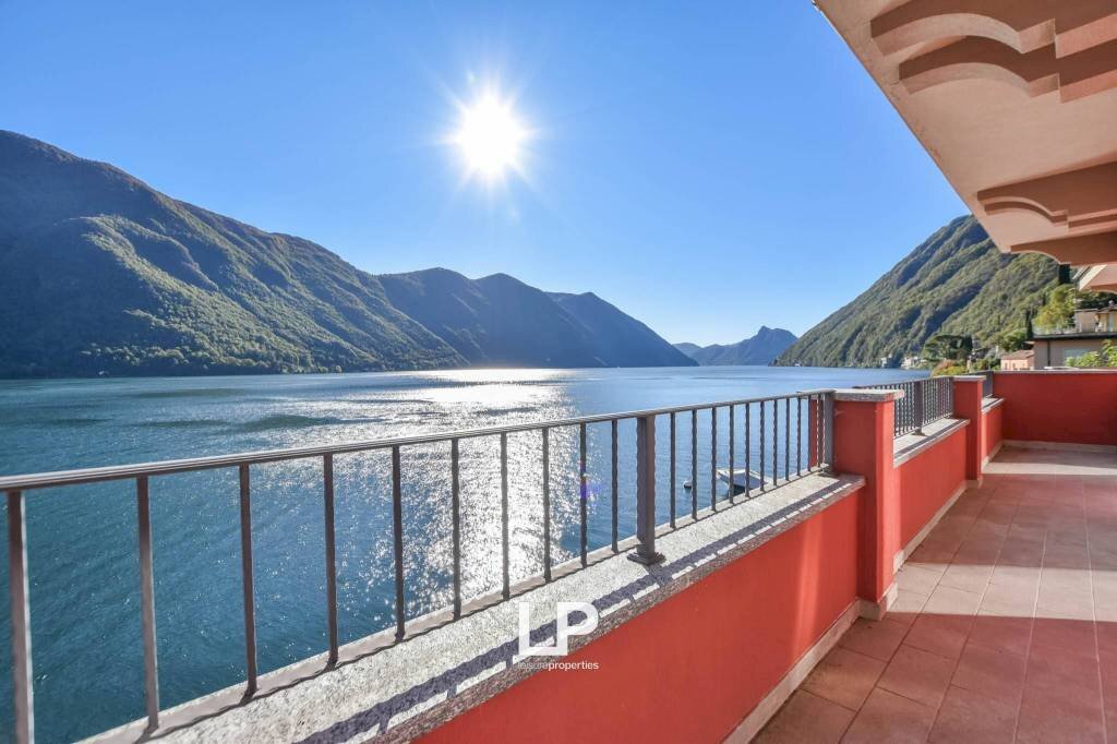 Balcone - Appartamento via Statale, 127, Valsolda - foto 3