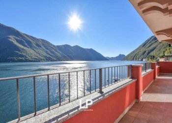 Balcone - Appartamento via Statale, 127, Valsolda - foto 3