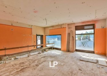 Interno non residenziale - Trilocale Lungolago Giacomo Matteotti, 23, Porlezza - foto 32