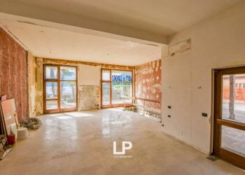 Stanza non arredata - Quadrilocale Lungolago Giacomo Matteotti, 20, Porlezza - foto 29