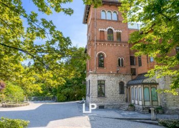 Facciata - Villa via Adda, 10, Varese - foto 4