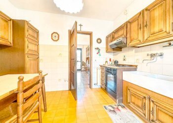 appartamento vendita borgosesia cucina4 - Appartamento via galiziotti 1, Borgosesia - foto 3