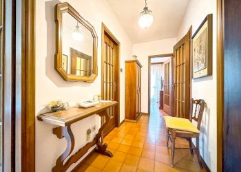 appartamento vendita borgosesia corridoio - Appartamento via galiziotti 1, Borgosesia - foto 6