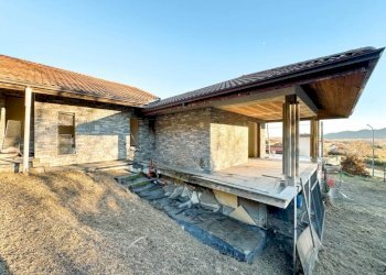 Cortile interno - Villa via Vittone snc, Grignasco - foto 6