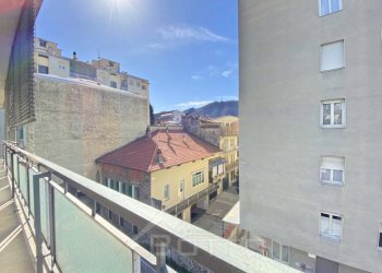 appartamento vendita borgosesia balcone2 - Quadrilocale via Duca D'Aosta 21, Borgosesia - foto 10