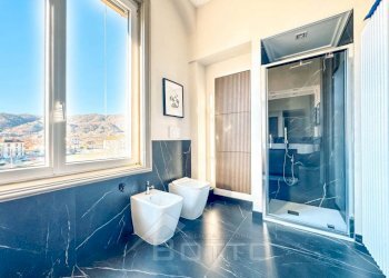 appartamento vendita borgosesia bagno6 - Trilocale viale Varallo 5, Borgosesia - foto 25